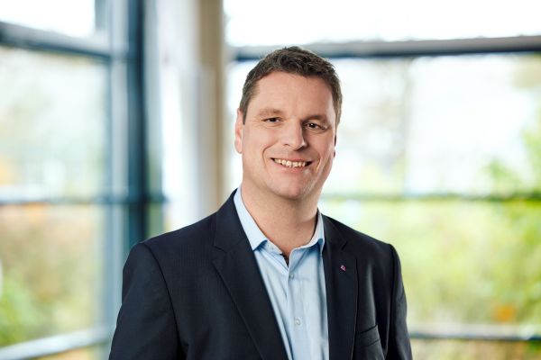 Björn Beckmann, Vertrieb